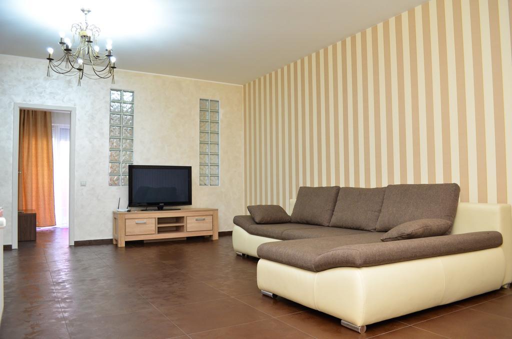 Bhoeme Apartament Oradea Exterior foto